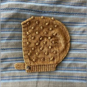 Misha and Puff Merino wool popcorn bonnet. VGUC